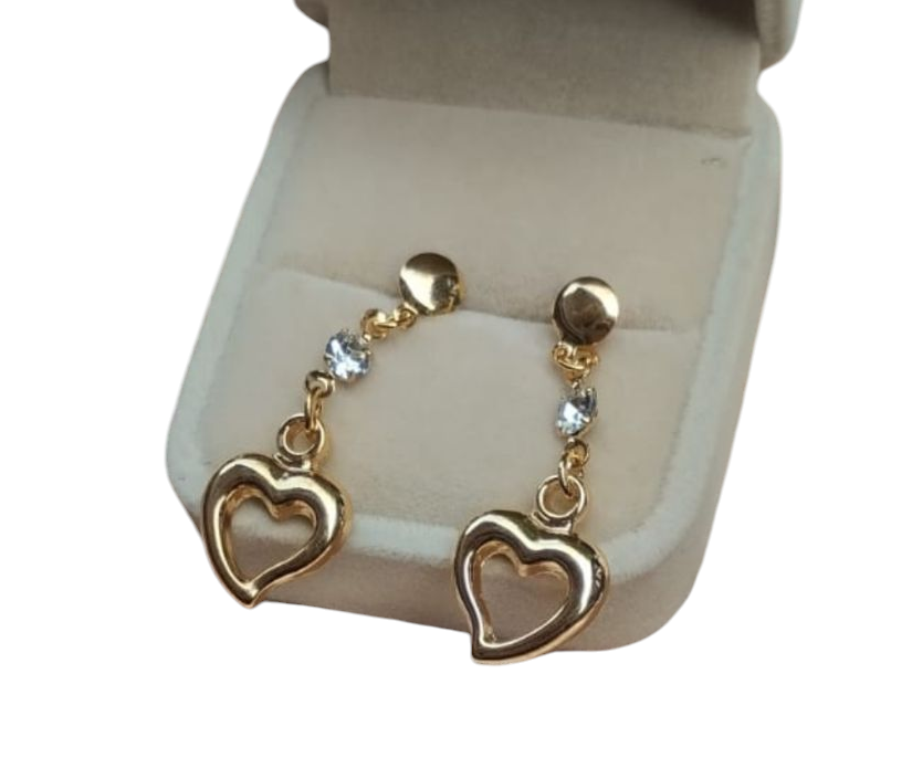 Brinco Heart’s Desire, alongado com coração e zircônia.